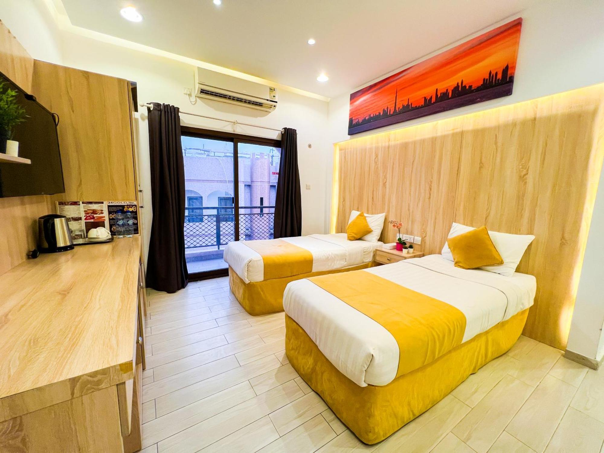 24 Gold Hotel Dubai Exterior photo
